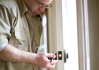 Montrose Locksmith Montrose, CA 818-351-3519 - 16a-Locksmith-Service-Around-Me